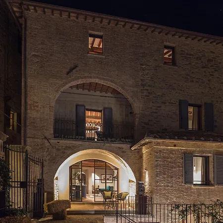 Rastrello Bed & Breakfast 4*