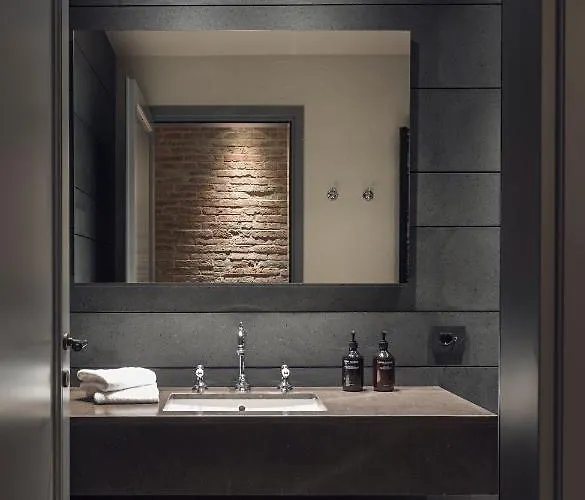 Alojamento de Acomodação e Pequeno-almoço Rastrello 4*